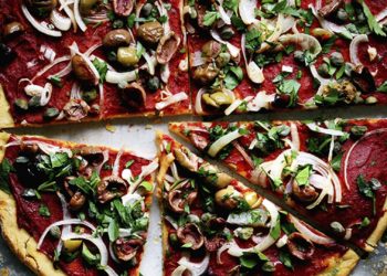 Enjoy Pizza with delightful and healthy toppings