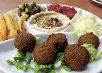 5 Middle Eastern Dishes for Adventurous Cooks