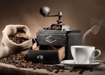 The Ultimate Coffee Syrup Showdown: Exploring Flavours with Decaf Coffee in the UK