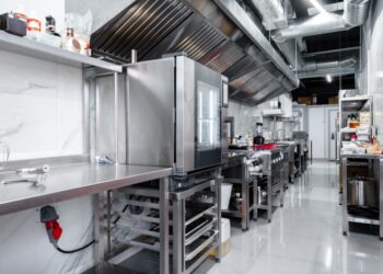 The Essential Role of Restaurant Equipment in Attracting Customers