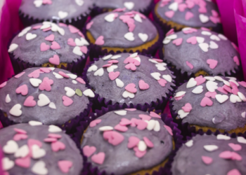 Key Considerations in the Storage and Handling of Bulk Dessert Inventory in a Business Setting
