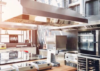 What Impact Does A Kitchen Porter Have on Hotel Services?