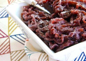3 Creative Ways of Using Red Onion Relish in Everyday Meals