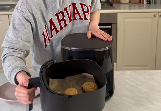 Healthy Cooking Redefined: Transform Meals with the Ciarra Air Fryer